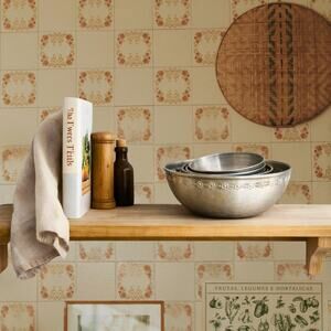 Vintage Aluminum Nesting Bowl Set – Large Serving Bowl with 4 Small Bowls – MCM